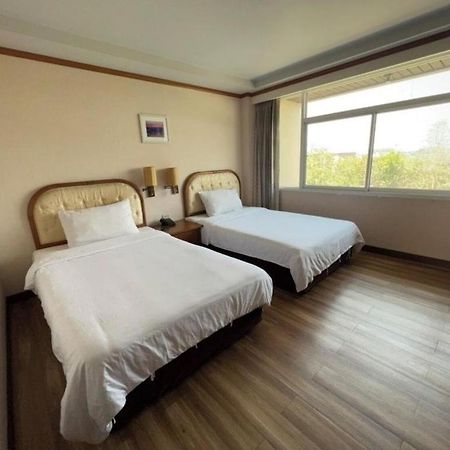 Ban Bang Kra Western Grand Hotel Ratchaburi מראה חיצוני תמונה
