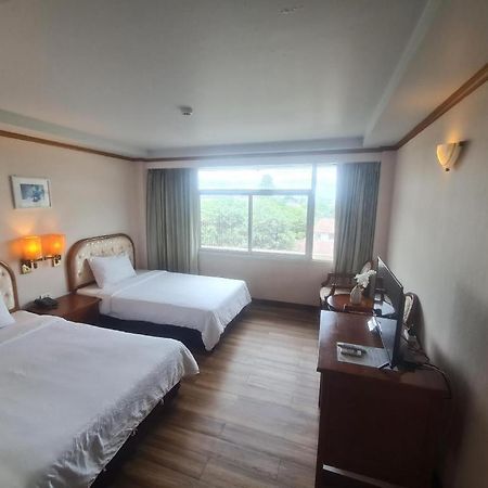 Ban Bang Kra Western Grand Hotel Ratchaburi מראה חיצוני תמונה
