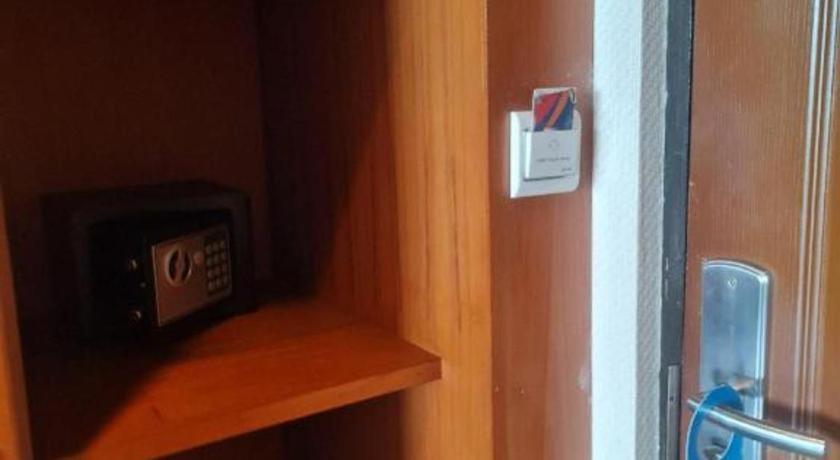 Ban Bang Kra Western Grand Hotel Ratchaburi מראה חיצוני תמונה